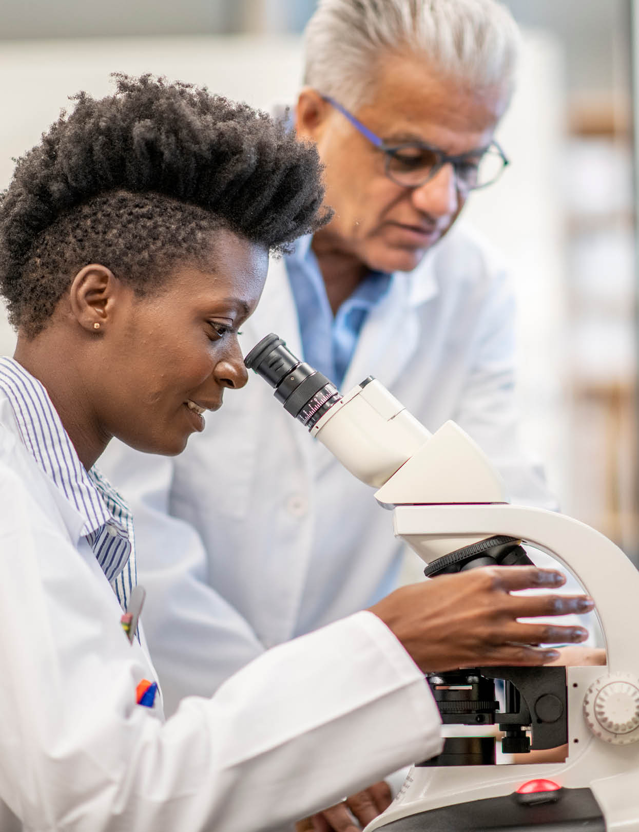 Medical technicians working hard 